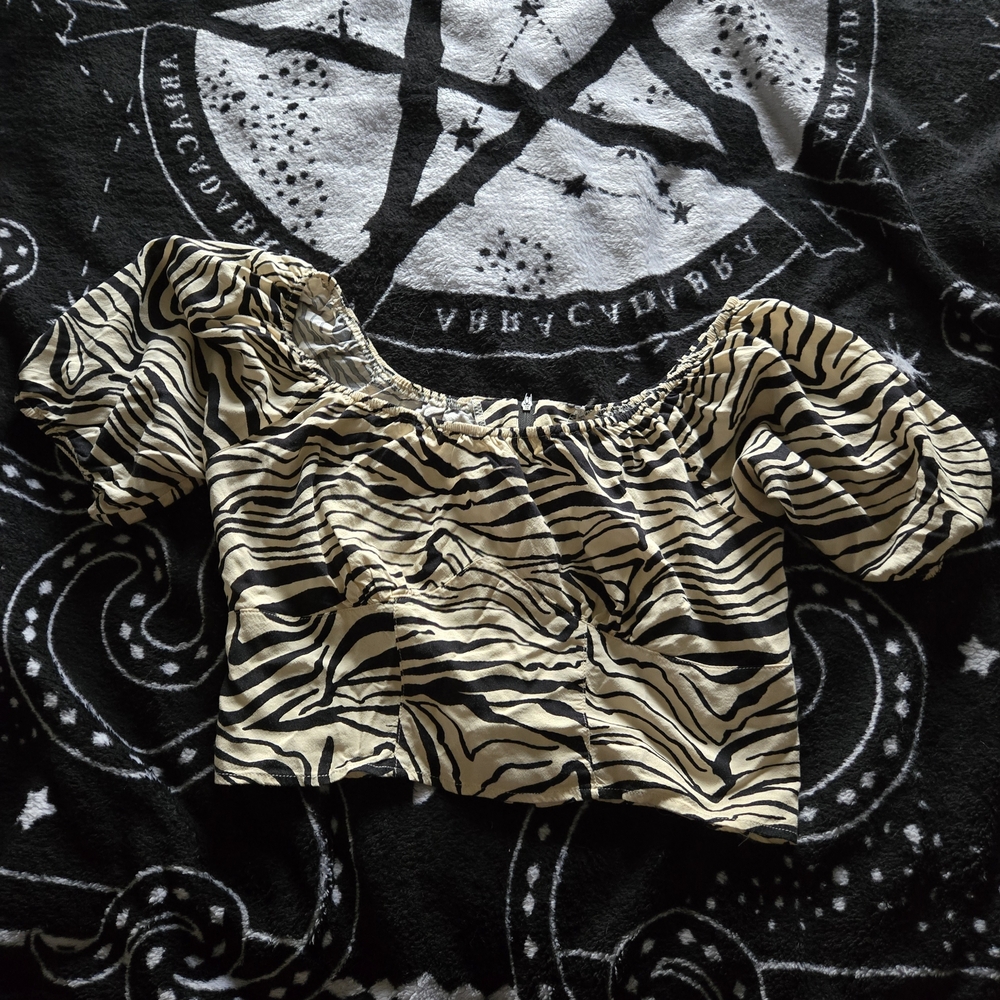 Hell Bunny - Zebra Crop Top